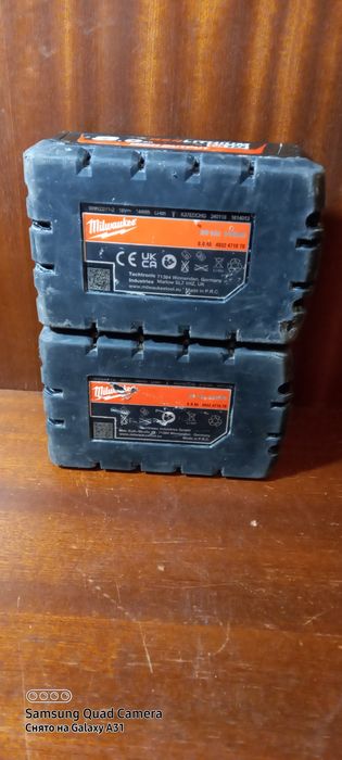 Milwaukee 8ah аккумулятор, батарея. Цена  за 2шт.