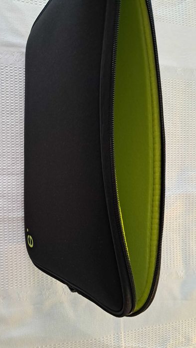 Capa protetora para computador portátil até 15”