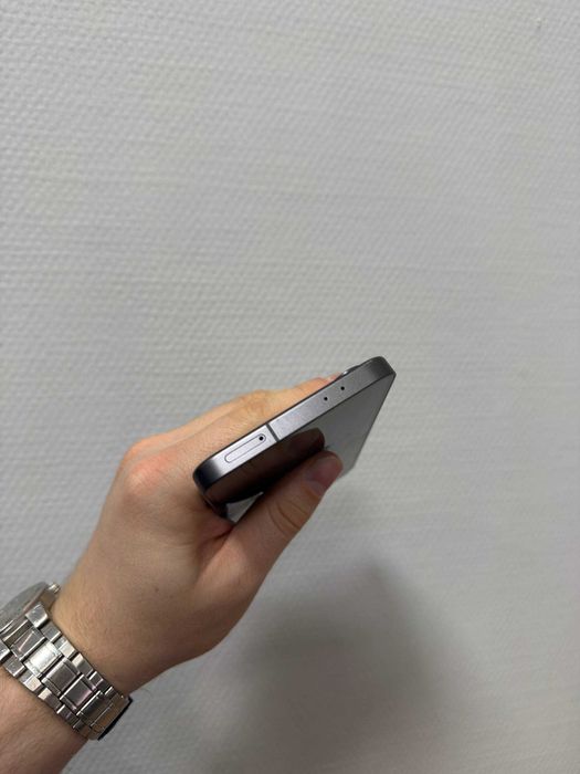 Продам Samsung Galaxy S24 FE 8/128GB Graphite
