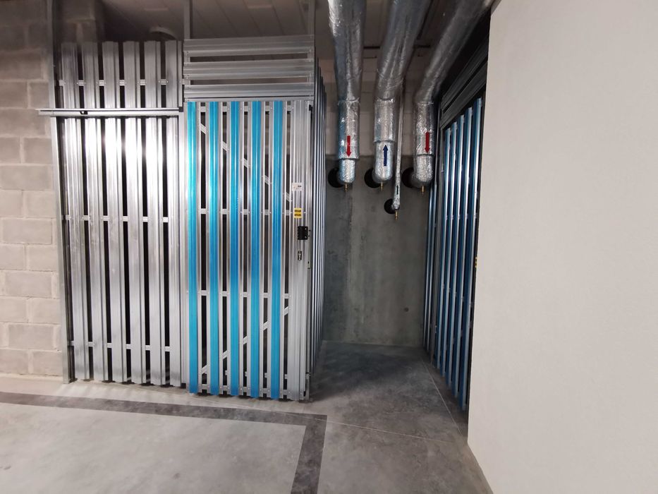 Komórki lokatorskie, boksy garażowe, zabudowy w garażch podzienych