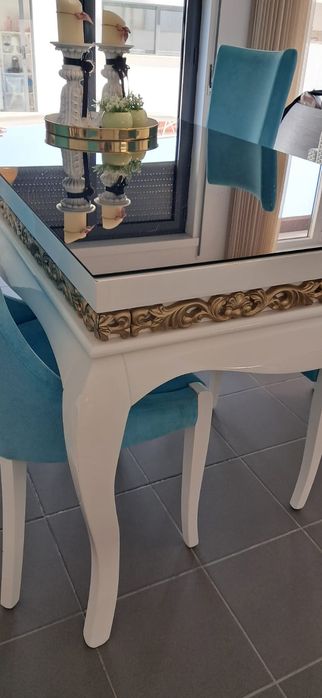 Mesa de jantar branca lacada como nova