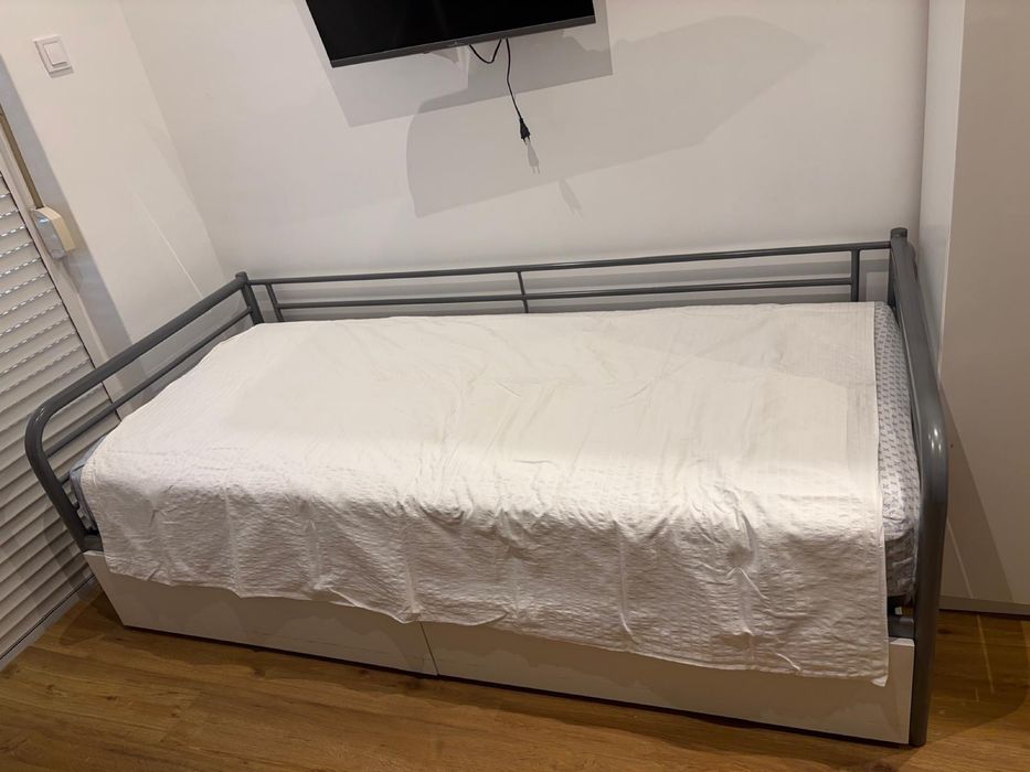 Vendo cama de ferro ikea