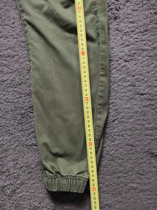 Spodnie męskie khaki Cropp w rozmiarze M