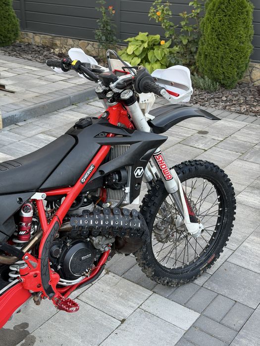 Продам Beta Xtrainer 300 2019