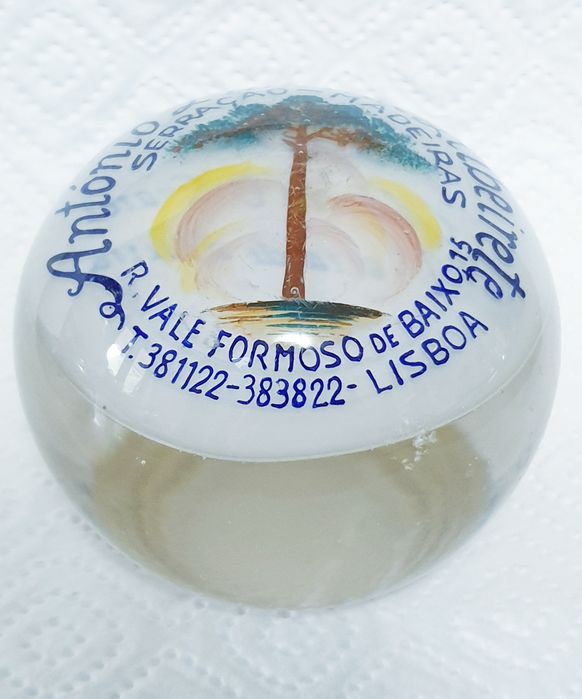 Fantástico pisa papel publicitário em vidro artístico português