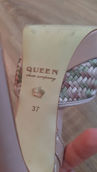 Босоніжки босоніжки