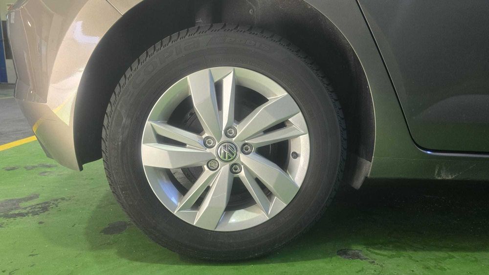 Volkswagen Polo 1.0 TSI CAIXA AUTOMÁTICA - Salvado