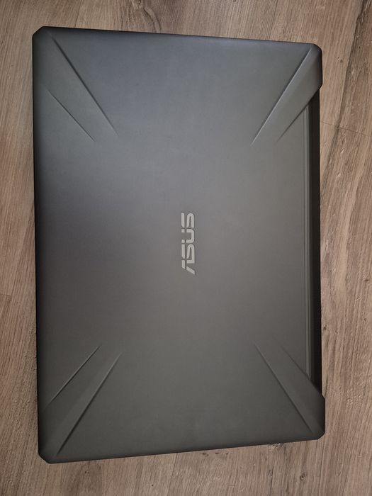 ASUS TUF Gaming FX705D – 17,3", GTX 1650, Ryzen 5, SSD, 8 GB RAM