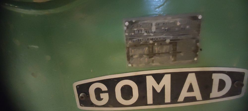 Frezarka GOMAD  frezy i duza stołowa szlifierka