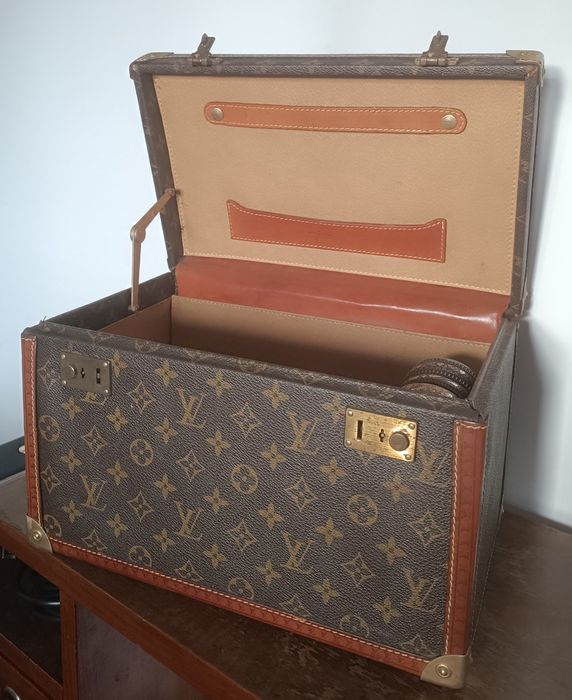 Mala cofre maleta baú Louis Vuitton