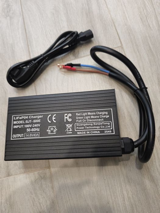LiFePo4 Charger 14.6V 40 A
