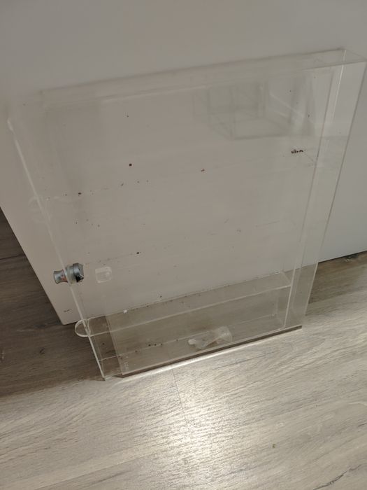 NOVO - caixa em acrílico com fechadura