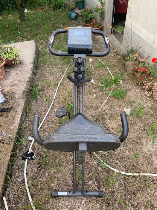 Máquina de exercício físico