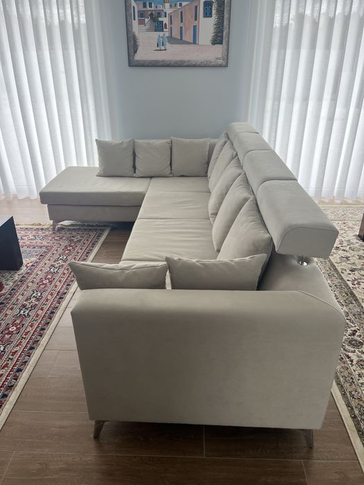 Sofá com chaise longue