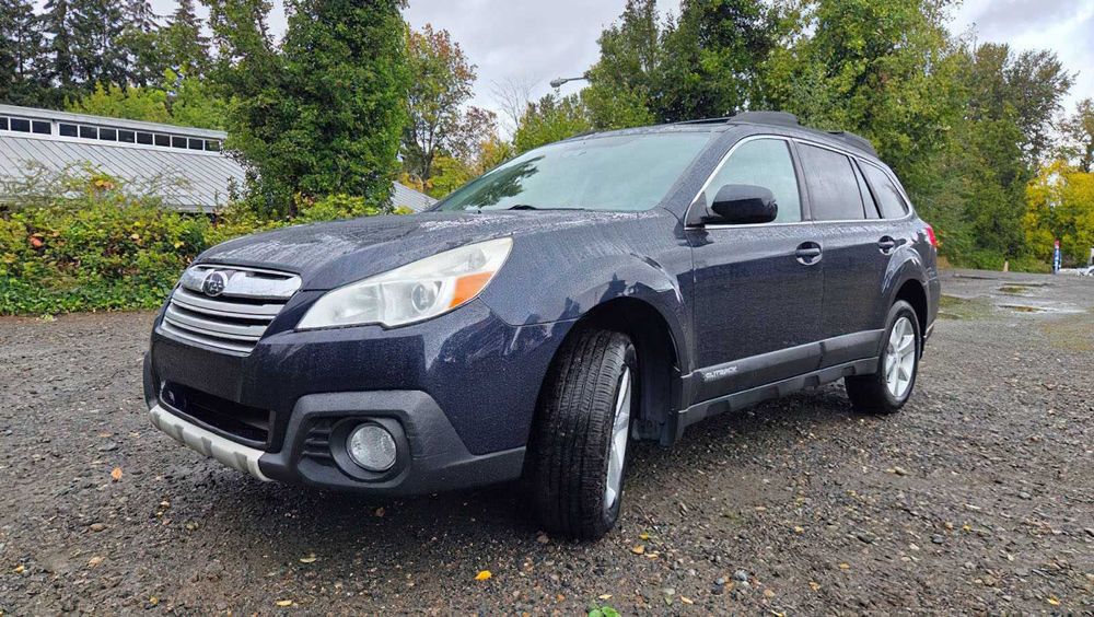 Subaru Outback Limited      2013