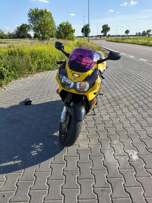 Honda CBR 900 RR fireblade SC 33
