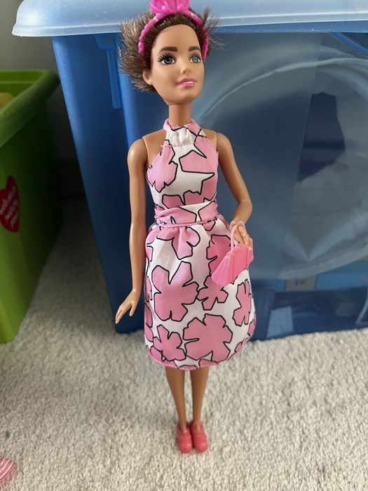 Lalka barbie z dodatkami