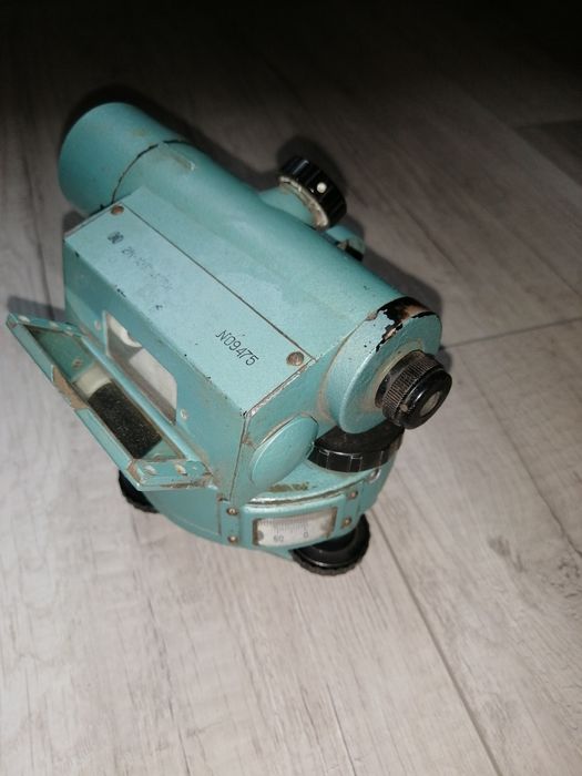 Нивелир 2Н-10Л 1981 г