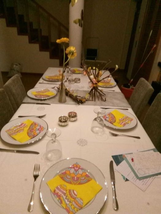 Mesa Extensível e Cadeiras como novas