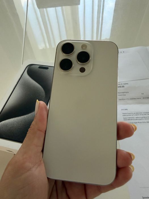 iPhone 15 pro telefon