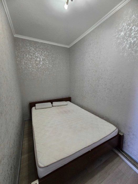 Простора 1 кімнатна квартира Райдужний, Таїрова.