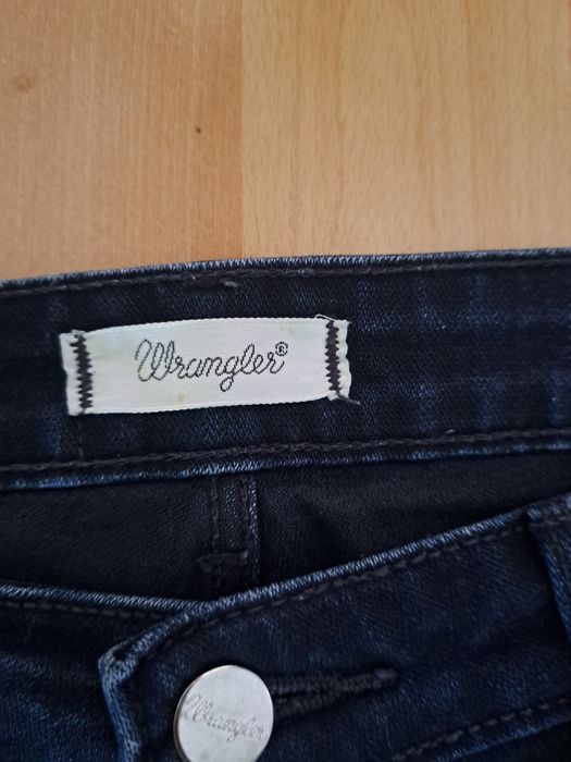 Spodnie jeansowe Wrangler