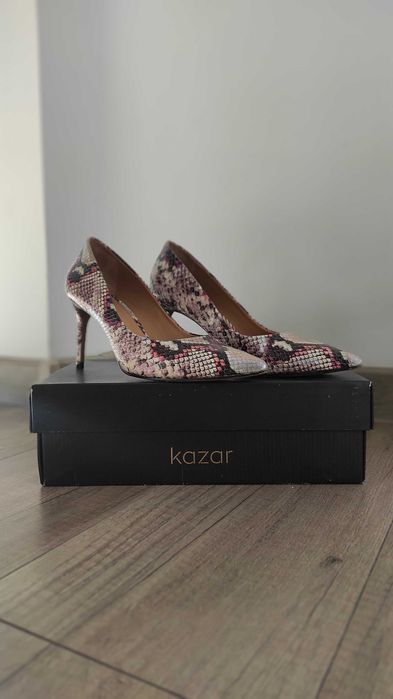 Buty czółenka Kazar