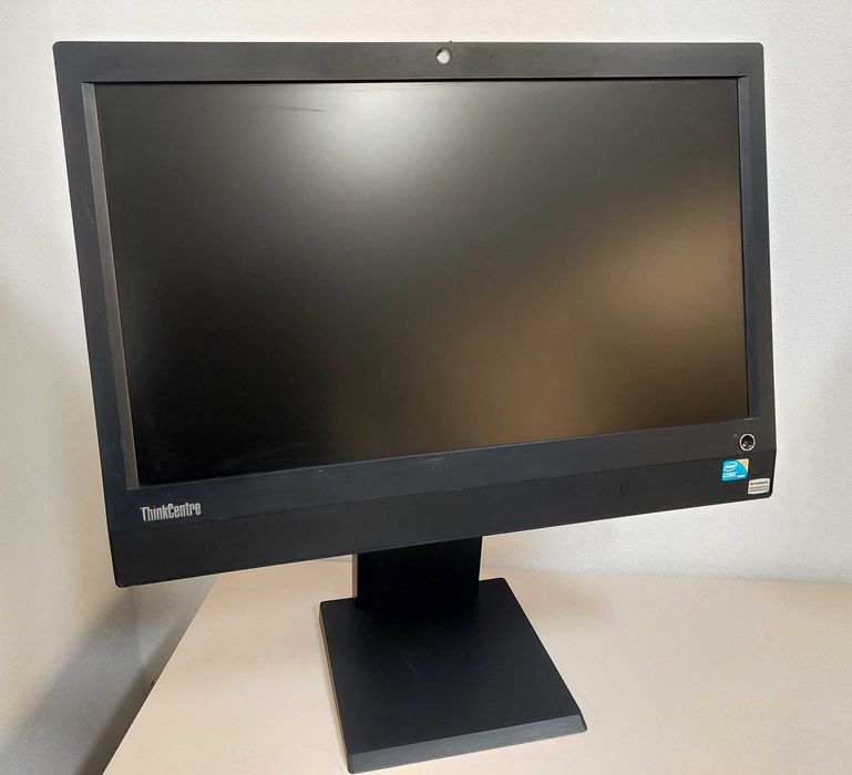 Lenovo ThinkCentre M90z All-in-One i3 | 8GB | 150GB | Windows 10 Pro