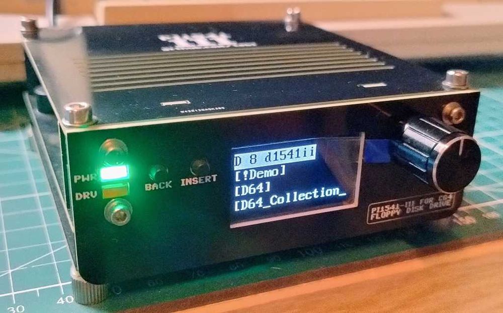 Pi1541-III, emulator stacji dysków 1541 do Commodore z kartą 32Gb