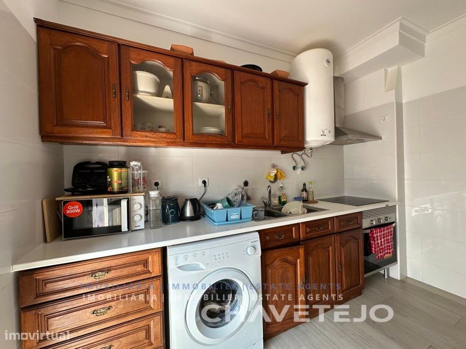 Apartamento T1 com arrecadação em Tomar - Investimento com Rentabil...