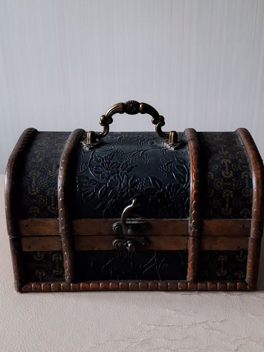 Шкатулочка для девушек.