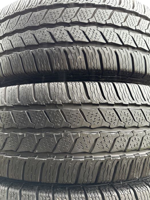 205/75/16c Continental Van Contact Winter