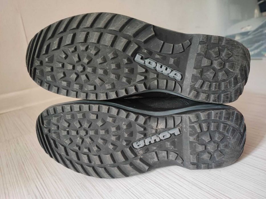 Ботінки Lowa 40р Gore-tex черевики зимові Сапоги