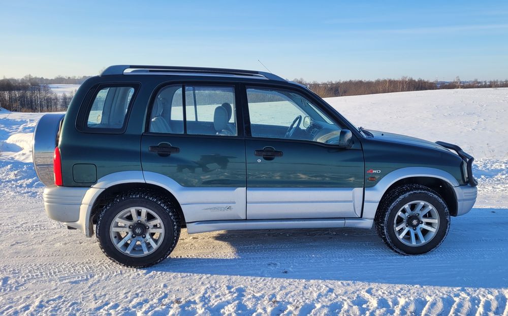 Suzuki Grand Vitara 2.5v6 manual