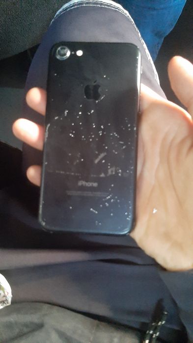 Продам Iphone 7 торг