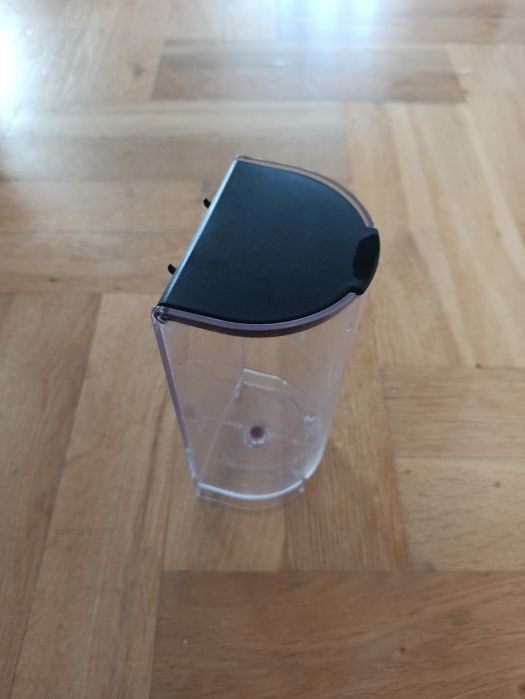 ekspres do kawy krups nescafe na kapsułki  części pojemnik na wodę uch