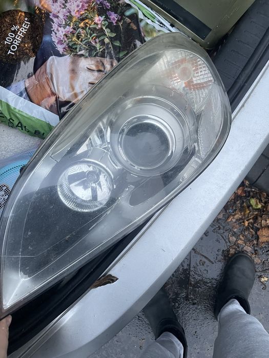 Lampa volvo s60 II bixenon