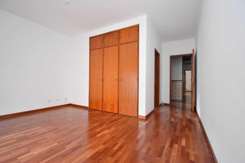 Apartamento T3 para arrendamento em Lousã