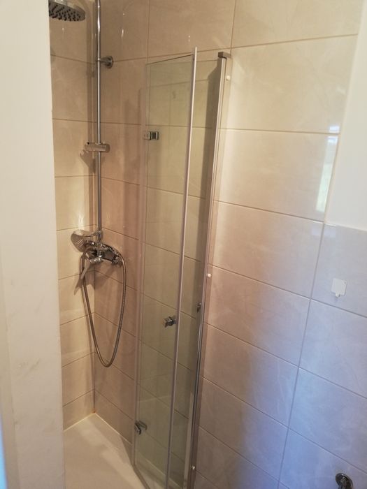 Pokój trzyosobowy do wynajęcia z aneksem kuchennym i osobnym wejsciem