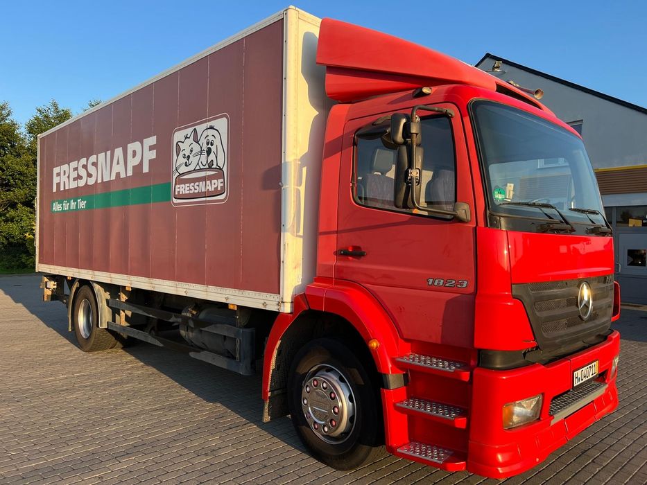 Mercedes Axor 1823 automat klima winda stare tacho izoterma koffer 7,2 m