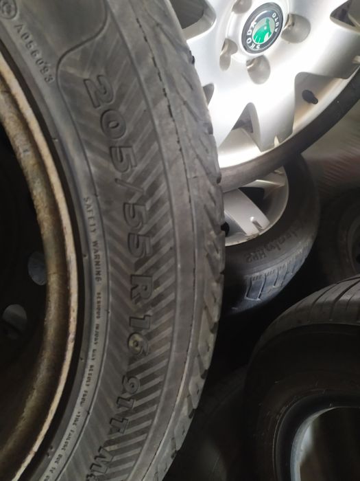 Резина 205 55 r16  Bridgestone колеса шини