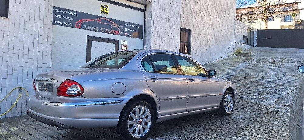 Jaguar x type 2.5 v6 200cv