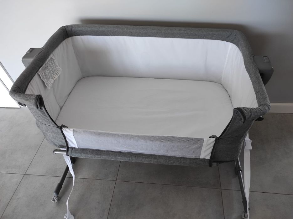 Łóżeczko dostawne . Łóżeczko turystyczne