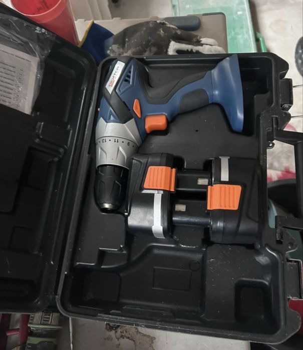 Aparafusadora de 14.4 v Dexter com mala