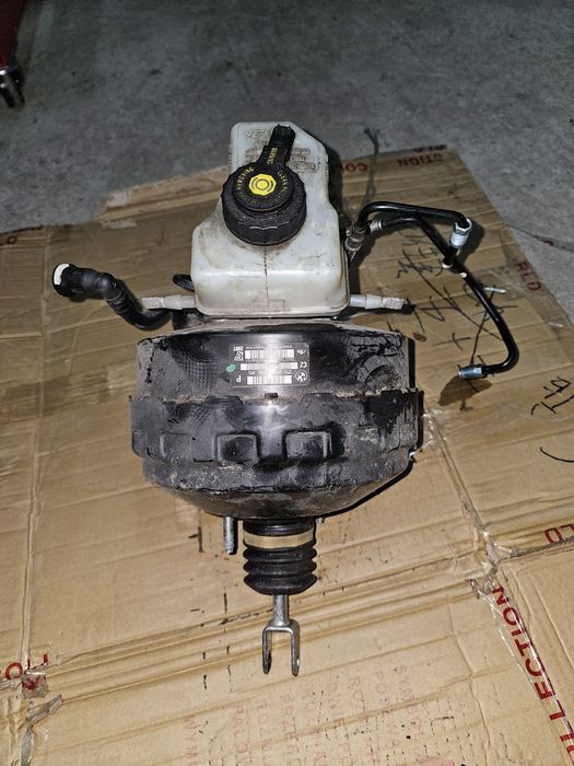 Bmw m3 e90 e92 e93 m3  v8 s65b40 serwo pompa hamulcowa