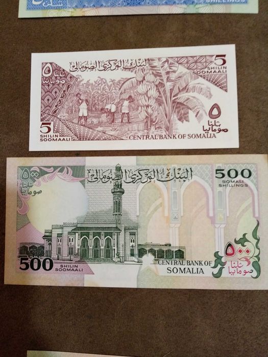 SOMÁLIA lote de 4 notas novas Não CIRCULADAS conforme foto