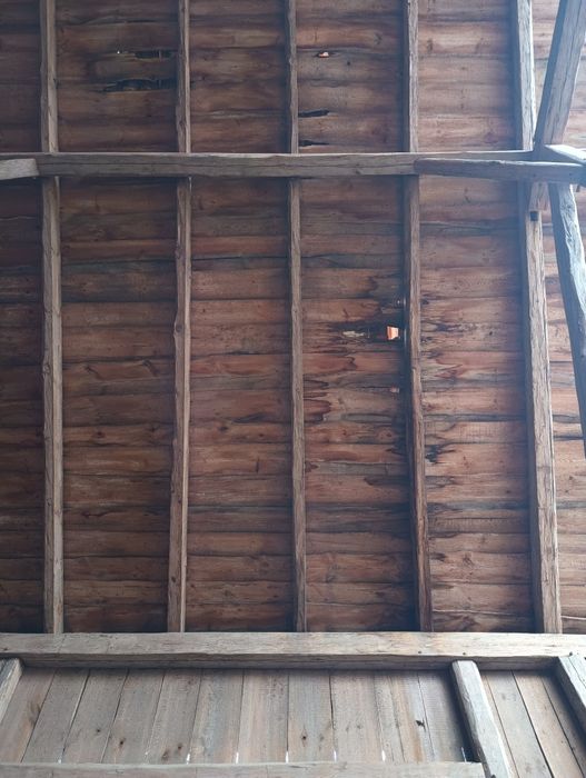 Sprzedam drewno  ciosane konstrukcyjne.