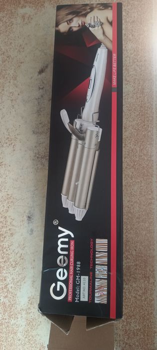 Продам плойку geemy