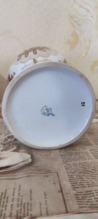 Ваза, "Сказка" ,ручная подглазурная роспись.