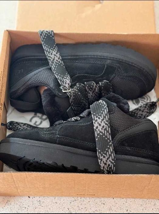 UGG UGG Lowmel Black R.38